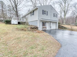 2 Doubleday Rd, Columbia, CT 06237