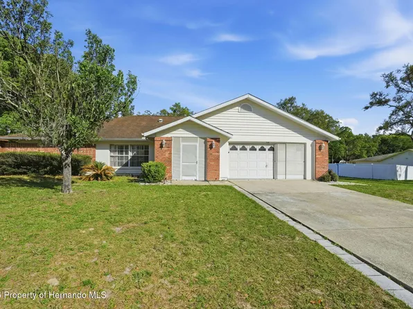 2258 Claremont Ln, Spring Hill, FL 34609