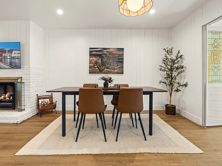 11008 Mansel Ave — Photo 4