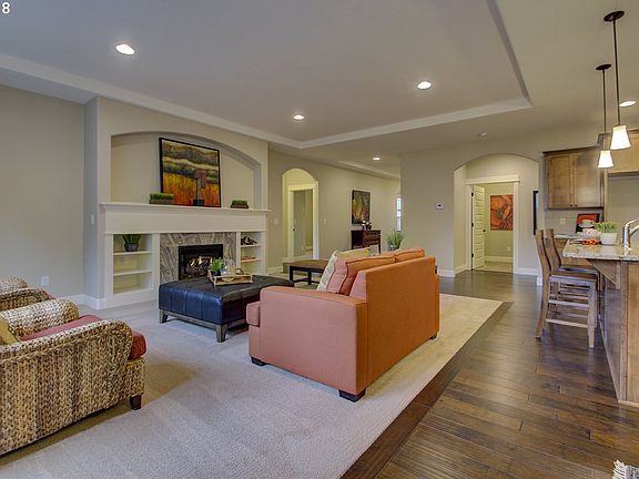 5th image of 5302 NE 125th St