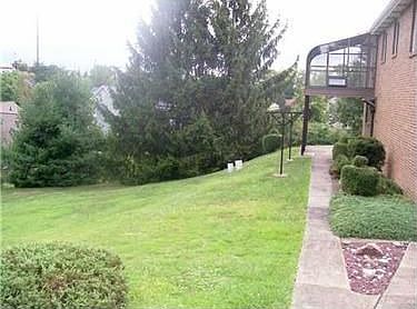 3rd image of 11317 Pershing Dr