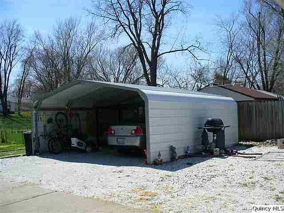 Home for Sale in Quincy, IL $79,900
