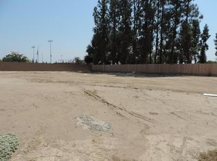 3380 Holland Ave, Clovis, CA 93619