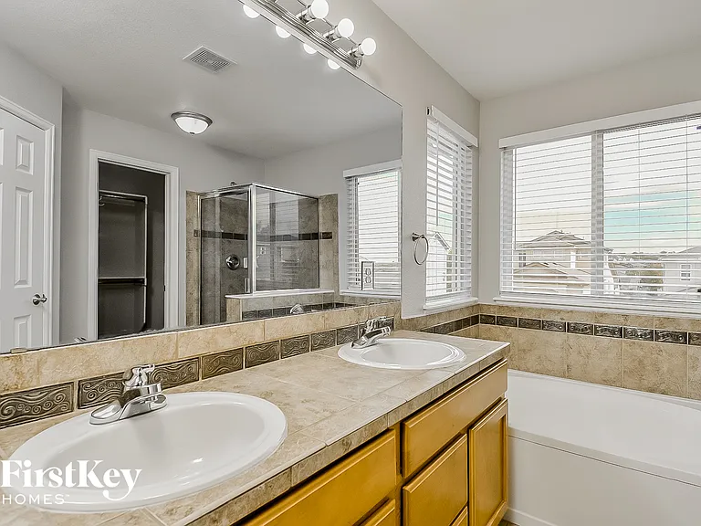 8308 Brook Valley Dr — Photo 13