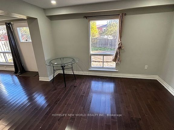 3rd image of 31 Wellpark Blvd
