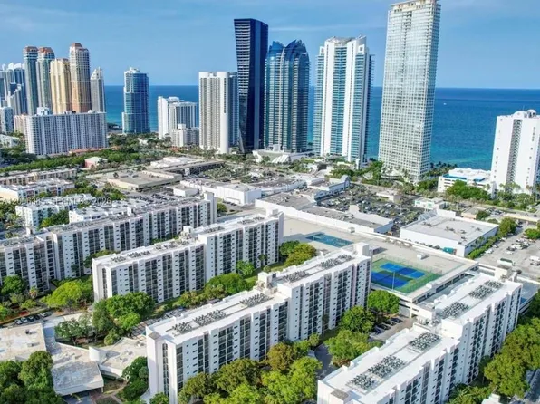 16909 N Bay Rd, Sunny Isles Beach, FL 33160