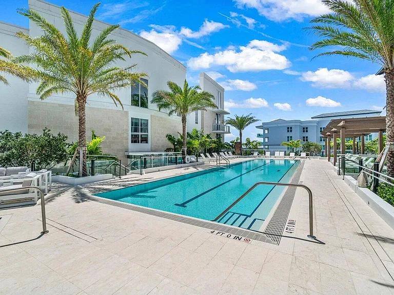 220 SE Mizner Blvd #810 — Photo 24