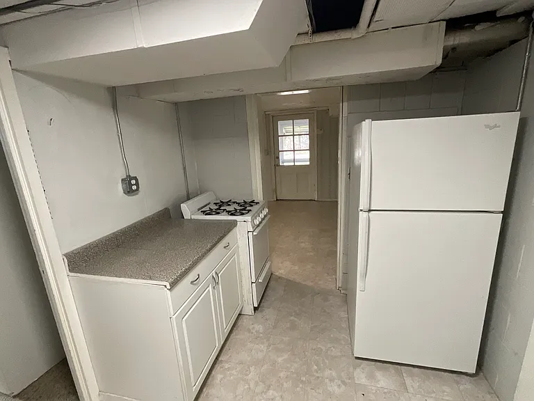 928 Vienna Ave — Photo 26