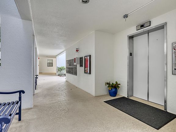 3rd image of 945 Oak Harbour Drive #945