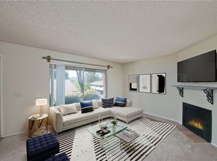 2595 La Paloma Cir, Thousand Oaks, CA 91360