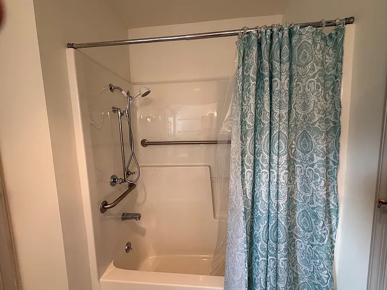 13 Morris Ln #I — Photo 7