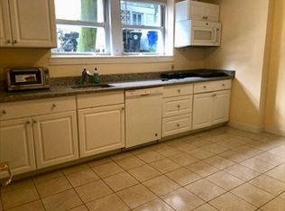 159 Longwood Ave #1A, Brookline, MA 02446