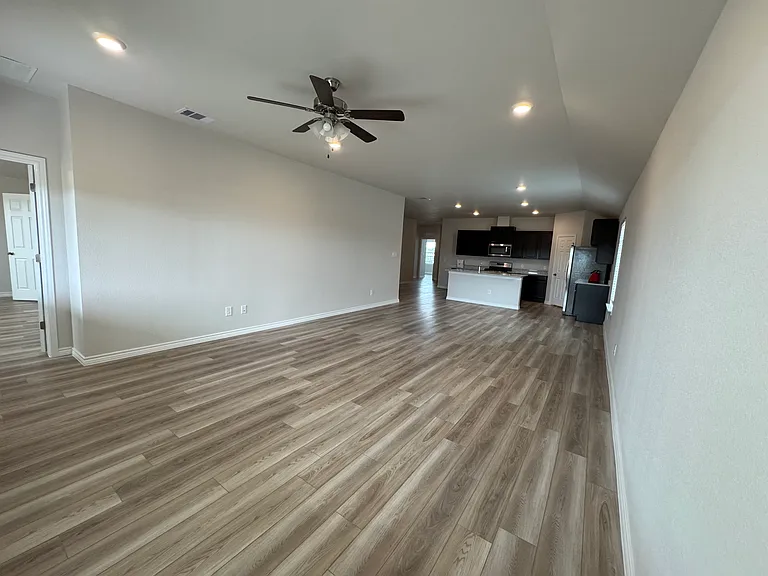 1645 Pleasant Dr — Photo 12