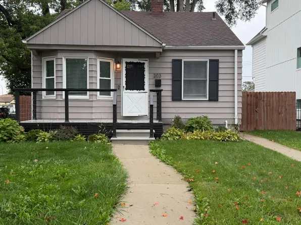 203 S Wilson Ave, Royal Oak, MI 48067
