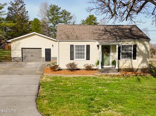 8303 Lobelia Ln, Knoxville, TN 37920