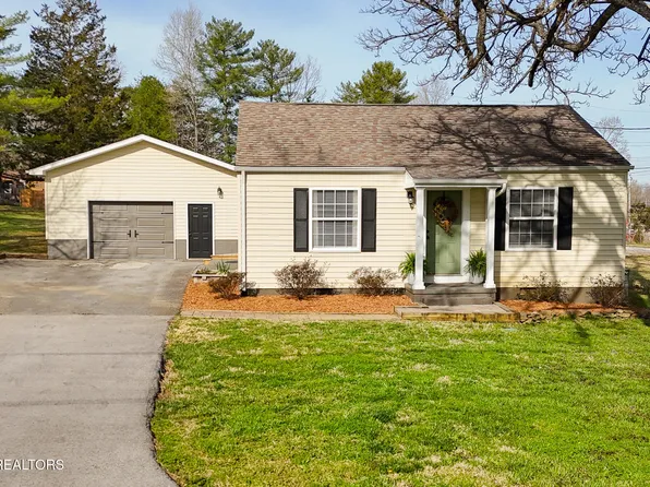 8303 Lobelia Ln, Knoxville, TN 37920