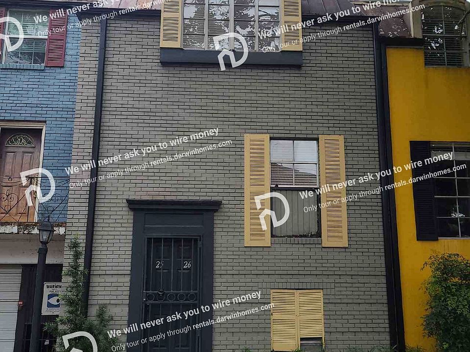 1st image of 811 Lovett Blvd APT 26