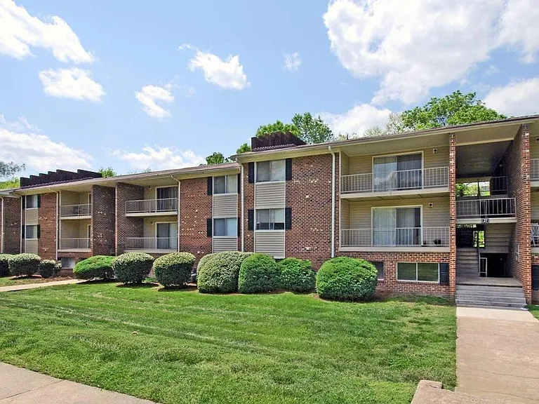 Holly Hills — Photo 18