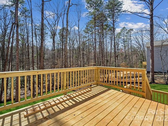 4th image of 7117 Cobblefield Ln