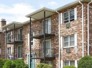 38-48 Dean St, Norwood, MA 02062
