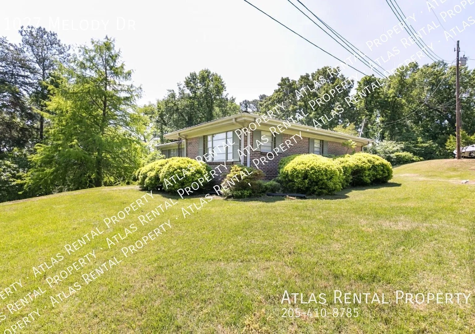 Move-In Ready 3BR Home with Finished Basement & 2-Car Garage! — Photo 4