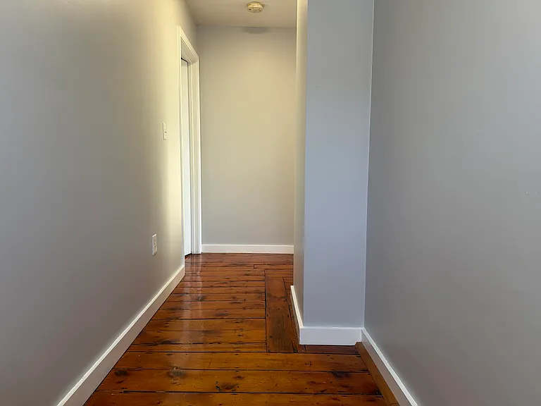 39 Northey St #B — Photo 12