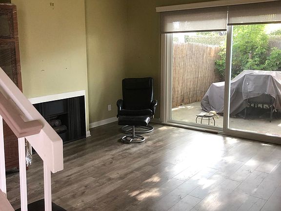 3rd image of 2527 Edgerton Pl