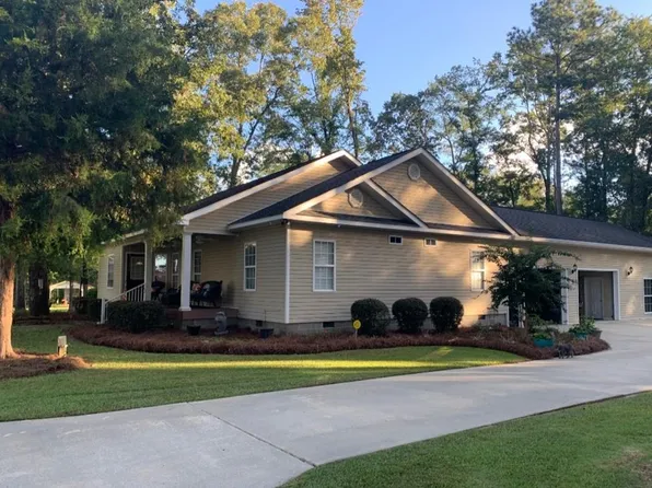 34 Eastlake Dr, Georgetown, GA 39854