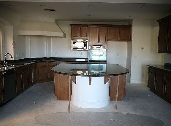 3rd image of 484 Via Del Foro Dr