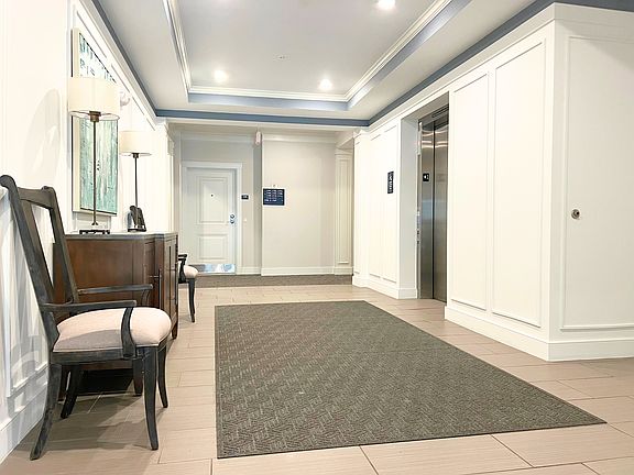 4th image of 120 University Ave Unit 2209
