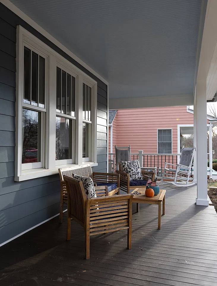 4 bed, 2.5 bath, 2567 sqft, $4,200 — Photo 3
