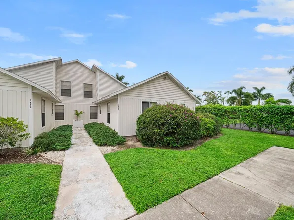 Palm River Duplex, 165 Crown Dr Unit B, Naples, FL 34110