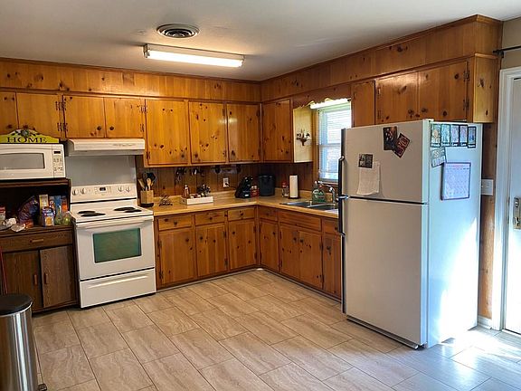 4th image of 219 Miramar Dr