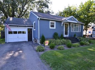 1745 Division St, Palmyra, NY 14522