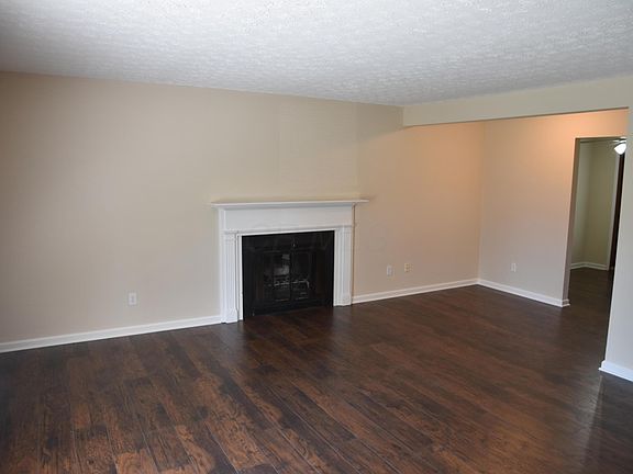 2nd image of 7587 Penwood Pl