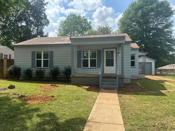 205 Lakeview Ave, Palestine, TX 75801