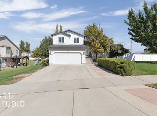 704 W Vahe St, Draper, UT 84020