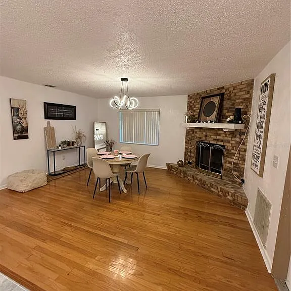 32 Westlawn Pl — Photo 5