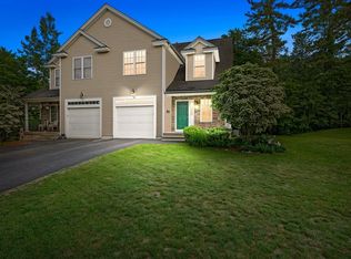 1 Peter St #1B, Uxbridge, MA 01569