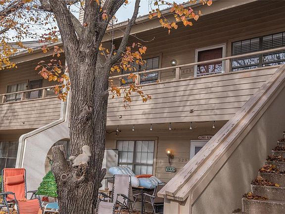 4th image of 11120 Stratford Dr Unit 429