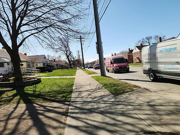 5th image of 4477 W 150th St