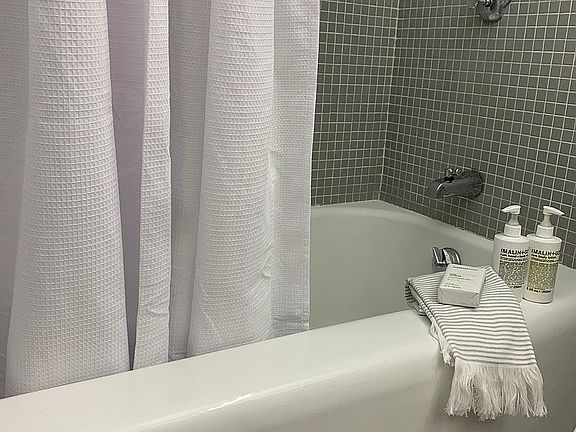5th image of 3600 N Lake Shore Dr APT 2609