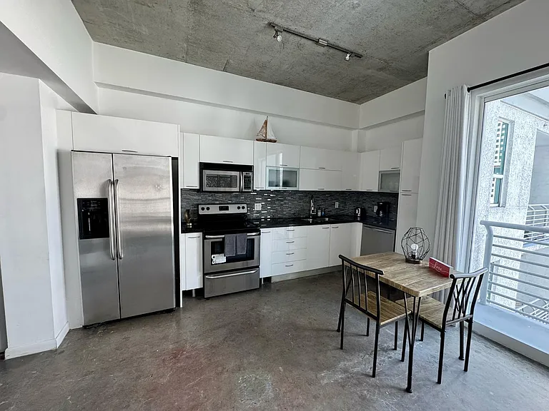 133 NE 2nd Ave #810 — Photo 39