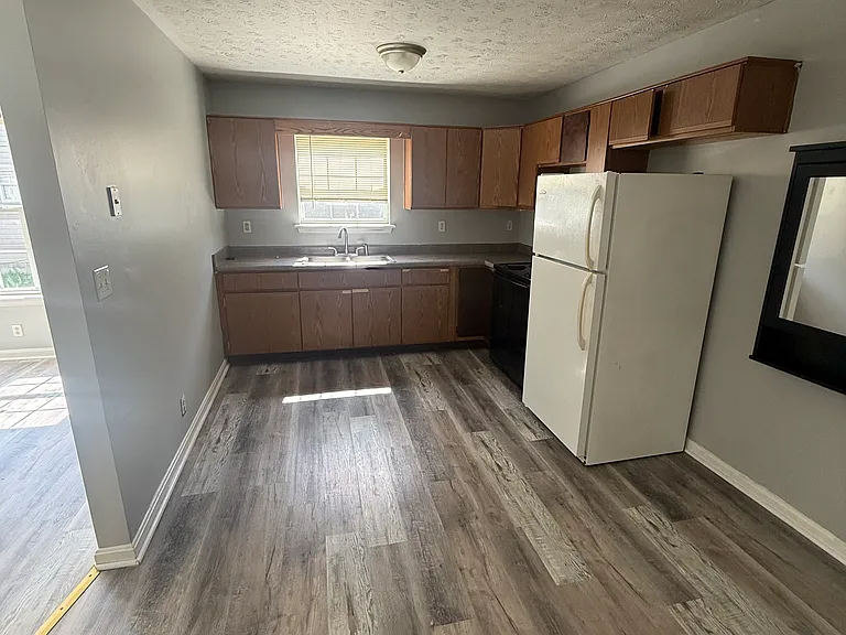 519 E Kentucky St #103 — Photo 4