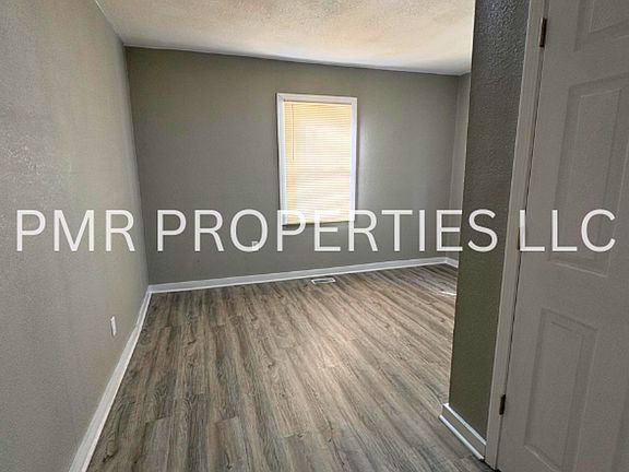 4th image of 2429 S 10th St