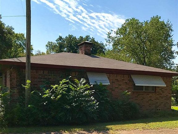 3rd image of 729 County Road 2601 S