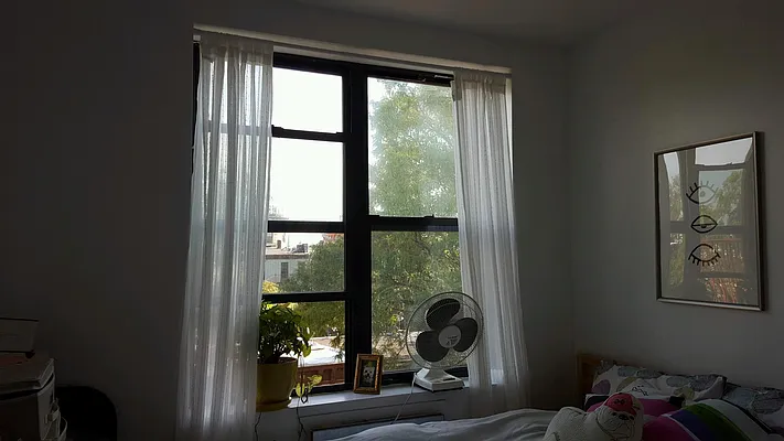 Rented by Nooklyn NYC LLC | media 23