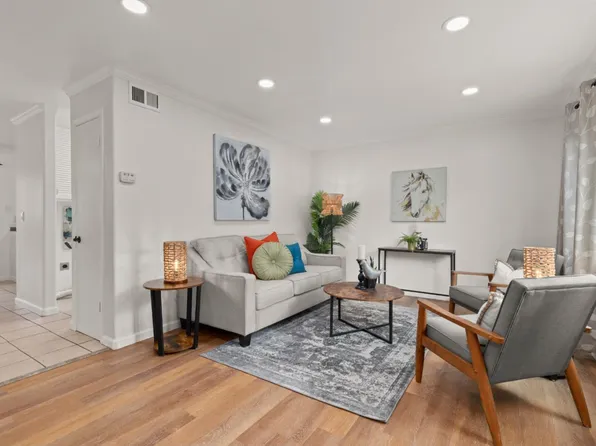 18224 Hale Ave APT F, Morgan Hill, CA 95037