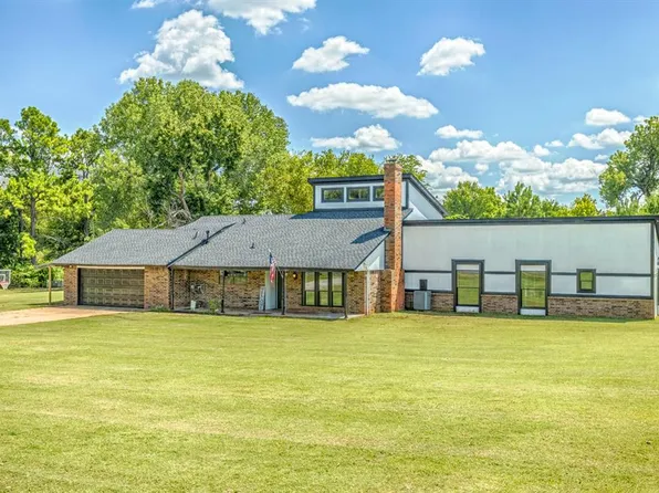 707 Cedar Springs Dr, Tuttle, OK 73089