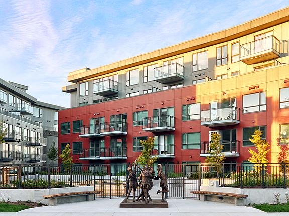 3rd image of 3655 Victoria Dr #5th-Floor